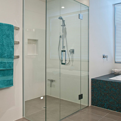 Ontwerp half ronde schuifdeur voor professionele en moderne douche