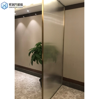 Glanzend 5mm 8mm 2100mmx2400mm Ultra Clear Moru Figured Glass voor Chinese meubels