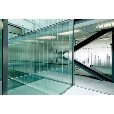 Vlakke 10 mm veiligheidsgebouw gehard glas schommelhangers deur voor kantoor muur scheidingswand