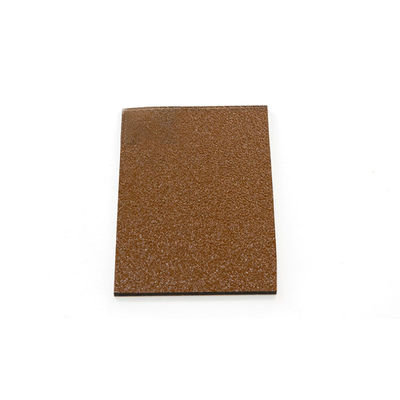 Gepaste bruin geïmprimeerd glas met een solide structuur van leveranciers van bestand gelaagd glas