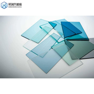 Vlak gepolijst randwerk 8 mm gehard glas voor bouwmateriaal Reflectief glazen ramen