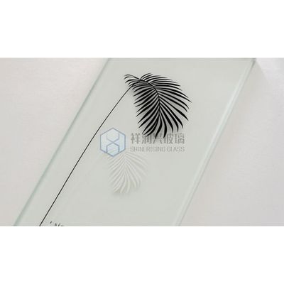 Ultra helder gemodelleerd glas met maatvraag en maatvraag