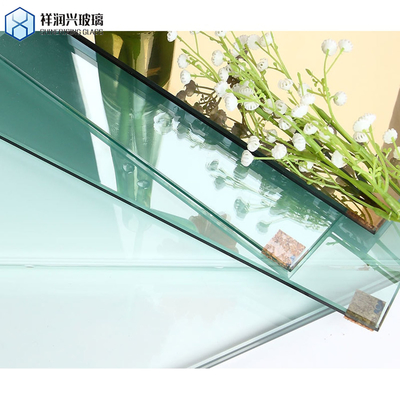 Fysiek gehard glas voor het isoleren van gebogen gebouwen en geluidsisolatie van lage balkons