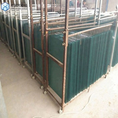 Plain Wall Aluminium Mirror Glass in Silver Finish Plaatglas met Flat Polished Edge Work