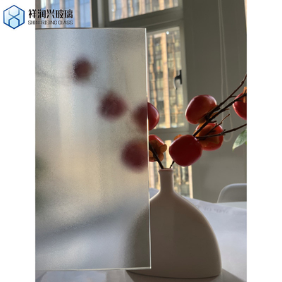 Low E Coated 5mm Clear Round Groove Ribbed Glass Fluted Patterned Glass voor splitsing