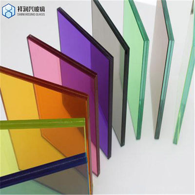 Bouwglas 4-120 mm Kleurrijk gehard glas Gekleurd glas met vlak gepolijst randwerk