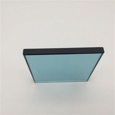 Direct van de fabrikant Gekleurd glas Parallelogram Gehard gereflecteerd glas