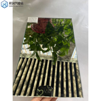 Zilveren afwerking Antieke spiegel snijden en edging verwerking