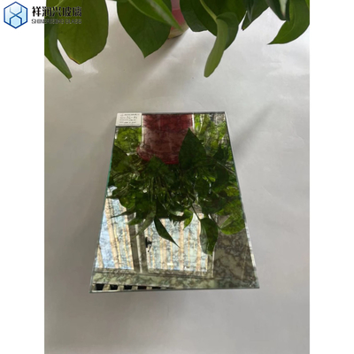 Decoratieve grote wandspiegel Antieke glazen spiegels met op maat gemaakte ontwerpen