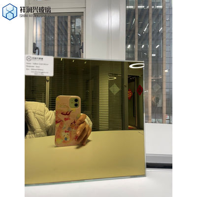 Gepersonaliseerde gekleurde zwevende spiegel Decoratieve getinte wandspiegel voor interieurontwerp