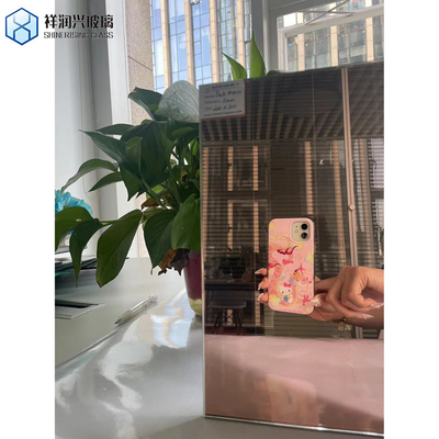 Op maat gemaakte grote wand decoratieve aluminium gekleurde spiegel glasplaat voor appartementen