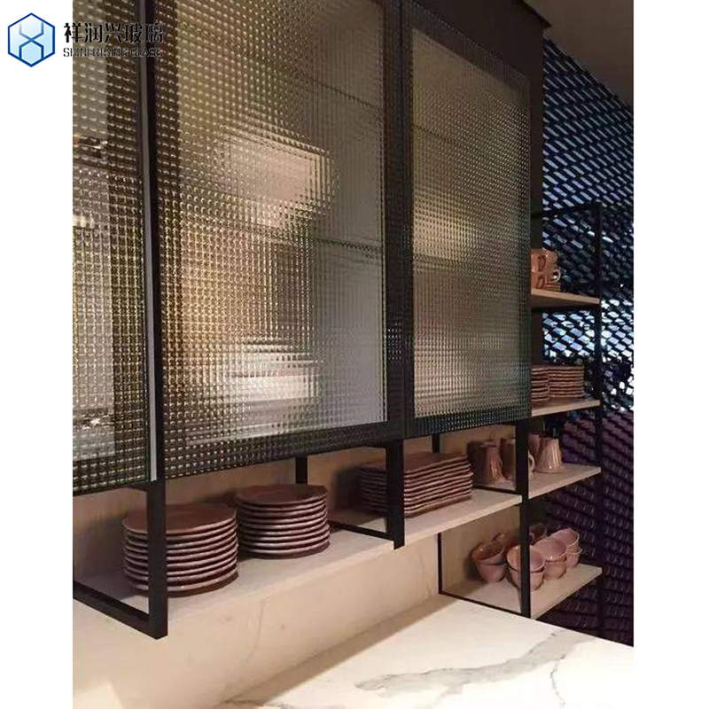 Glanzend 5mm 8mm 2100mmx2400mm Ultra Clear Moru Figured Glass voor Chinese meubels