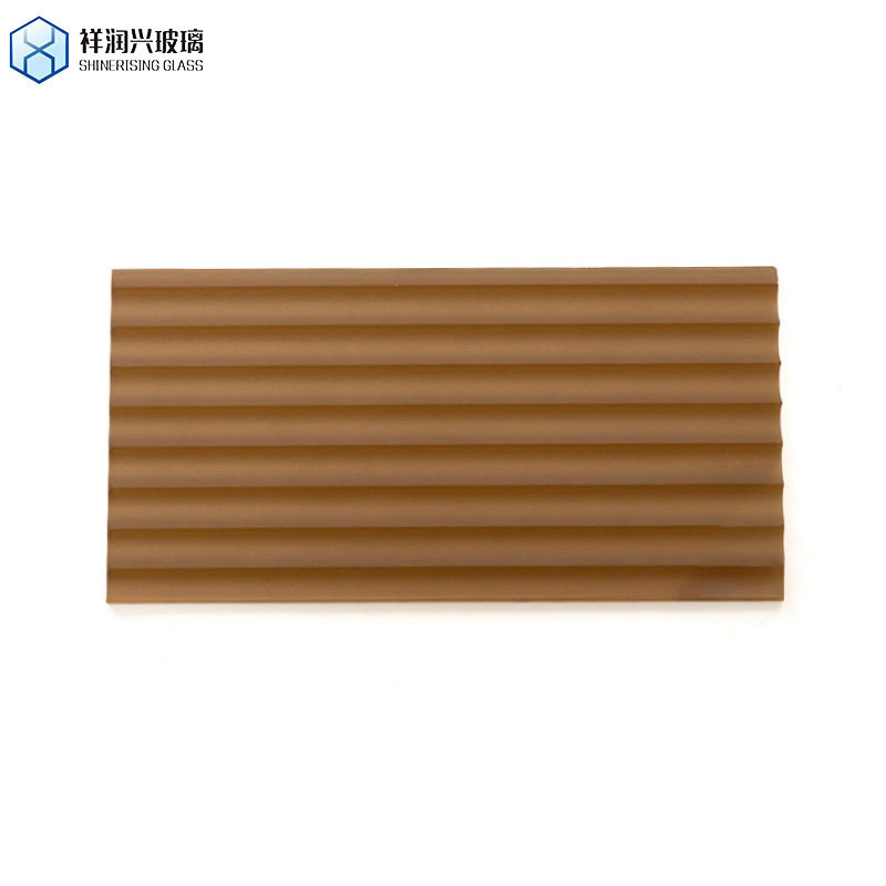 3 mm-8 mm geïmprimeerd figurenglas Fluted glasplaat voor meubilair en binnenmuurdeur