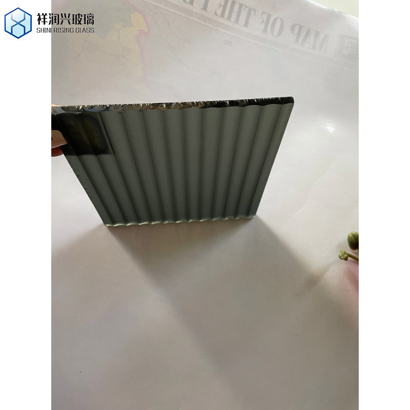 Vlak gepolijst helder brons grijs blauw getinte lijm glaschip glas met patronen voor randwerk