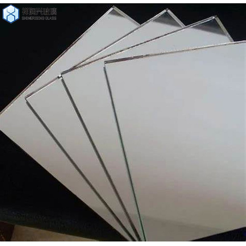 Grote Europese bruine ronde vierkant ovale vorm veiligheidshoek wegspiegel met convex glas