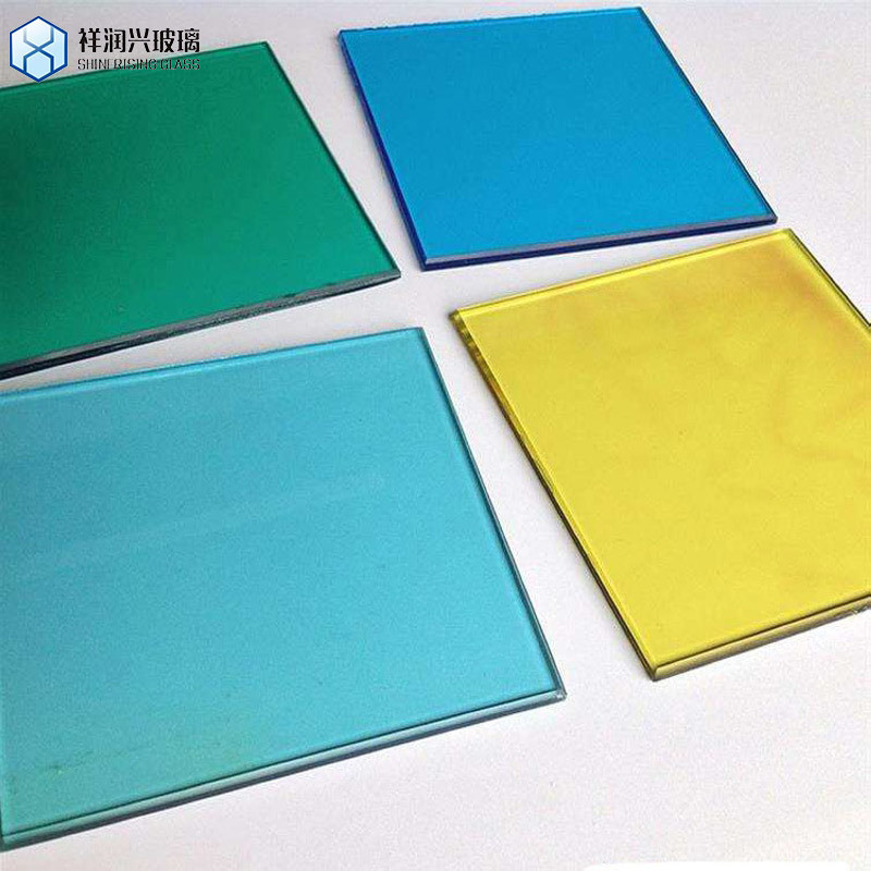 Vervaardigers Direct gekleurd glas Parallelogramvormig Float getinte zwarte glasplaat