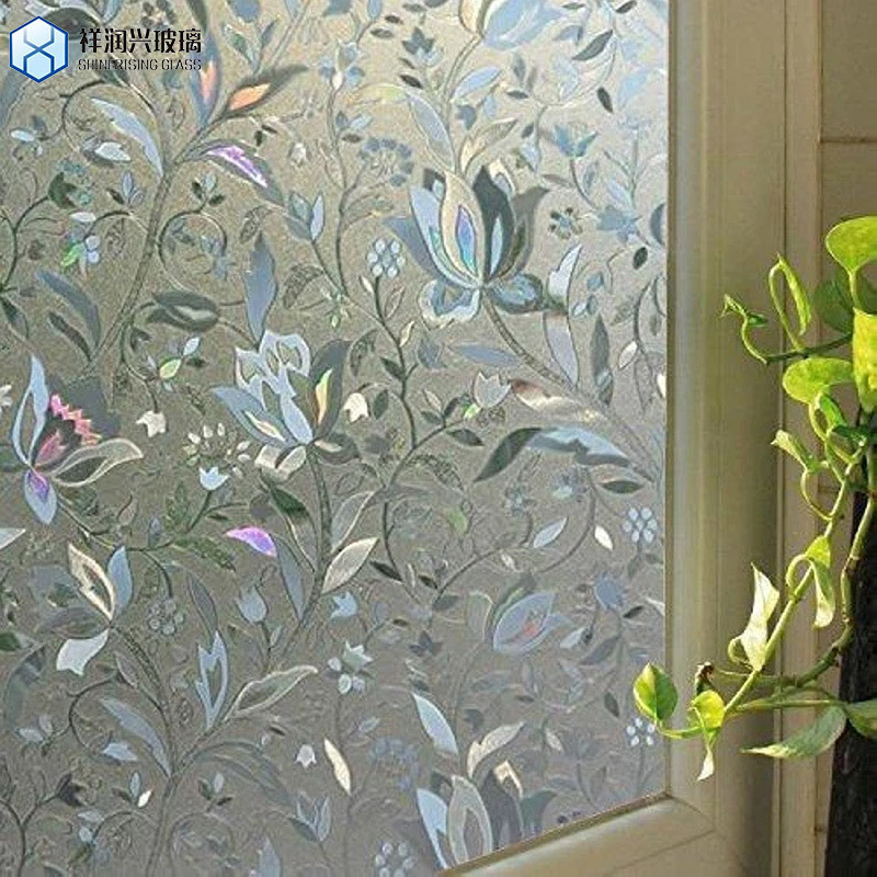 Moru Wave Fluted Art Glass in decoratief transparant helder gefigureerd glas